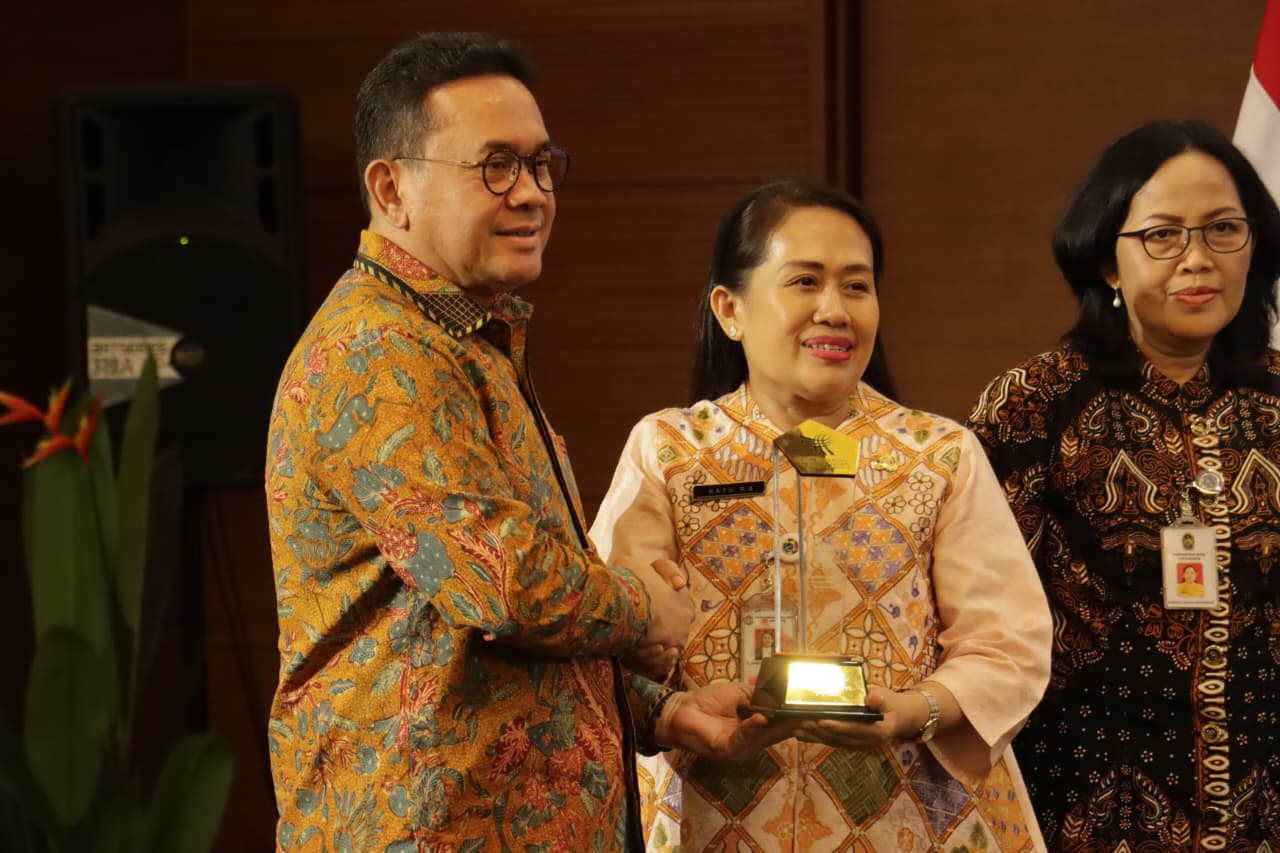 PEMPROV DKI JAKARTA BORONG 4 PENGHARGAAN PERLINDUNGAN KONSUMEN 2025 DARI KEMENTERIAN PERDAGANGAN